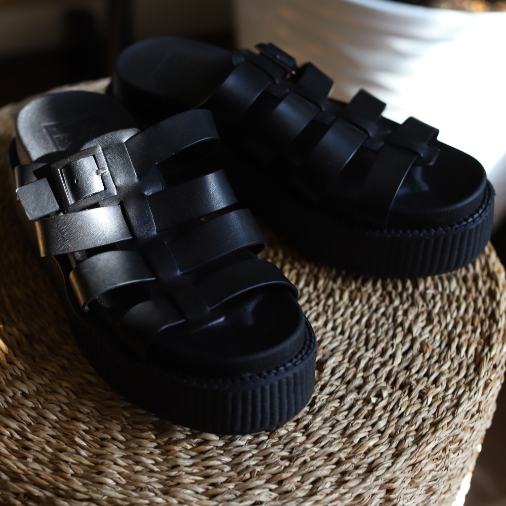 T.U.K Viva Mondo Creeper Sandals